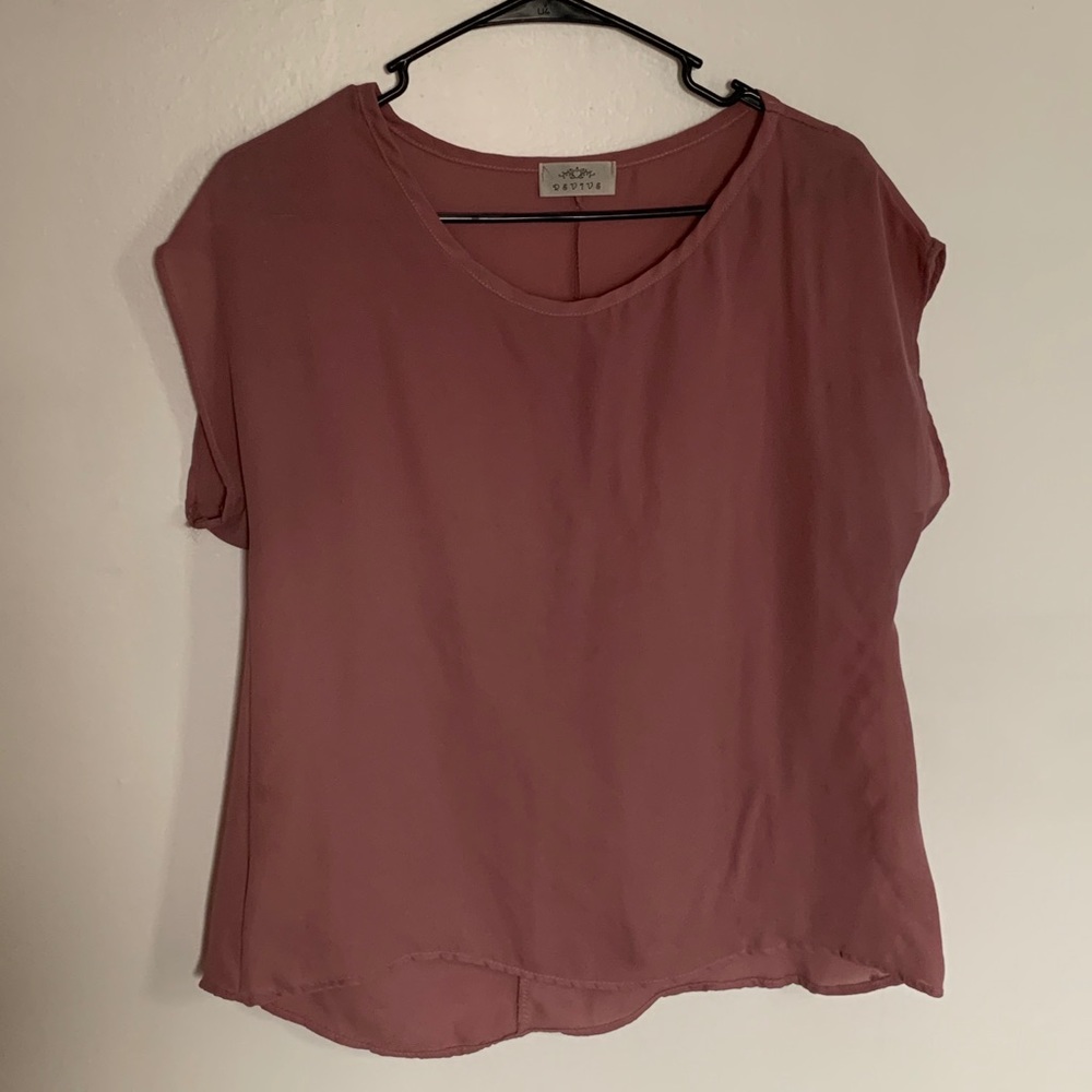 Pink short sleeve tshirt